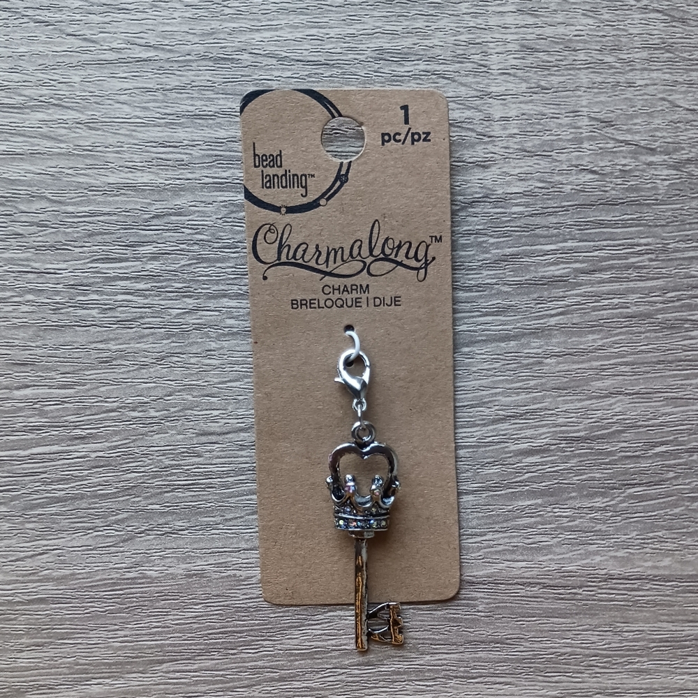 🌷 Charmalong By Bead Landing Crown Key Charm / Stitch Marker 👑